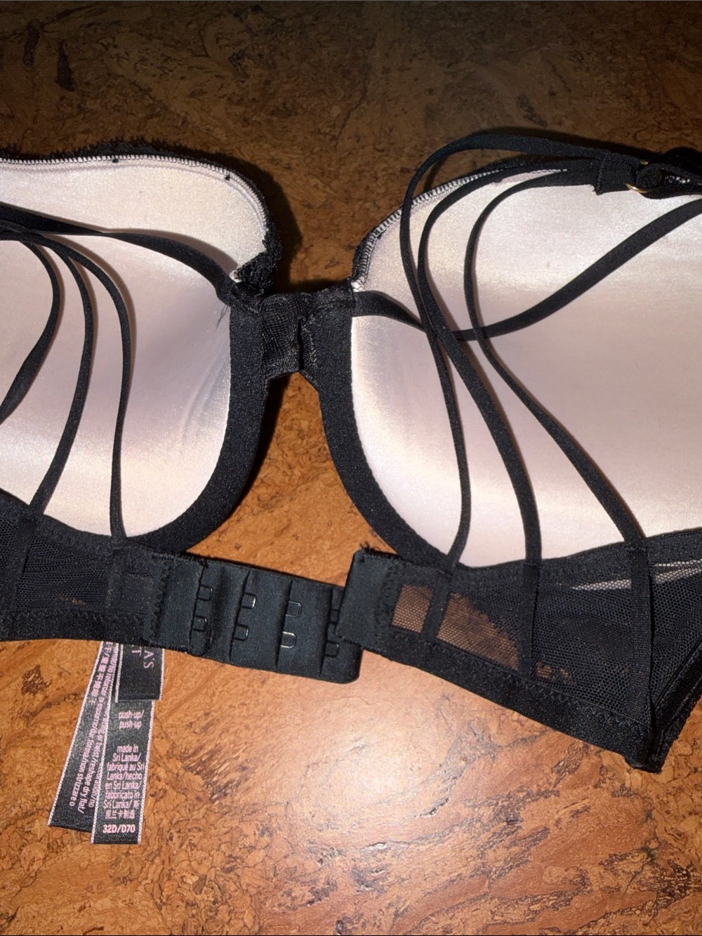 Victoria's Secret Very Sexy Push-Up Bra 32D black lace - Picture 6 of 6